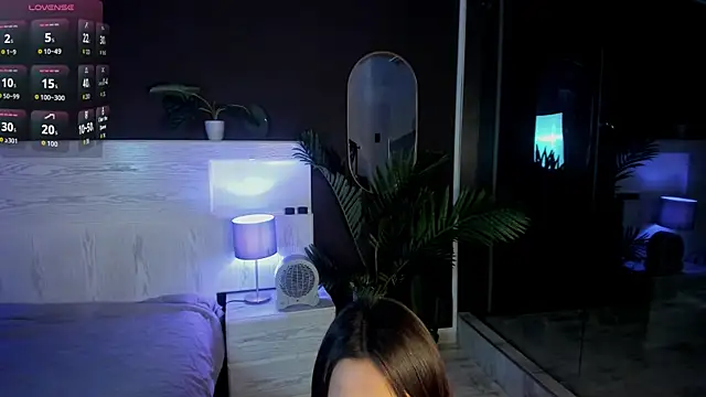 Mia noiir online show from June 19, 2026, 4:07 am