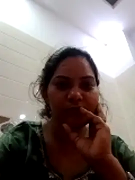 Snapshot of Anushka_Singh0 chatting on February 13, 2026, 1:49 am Anushka Singh0 online show from February 13, 2026, 1:49 am