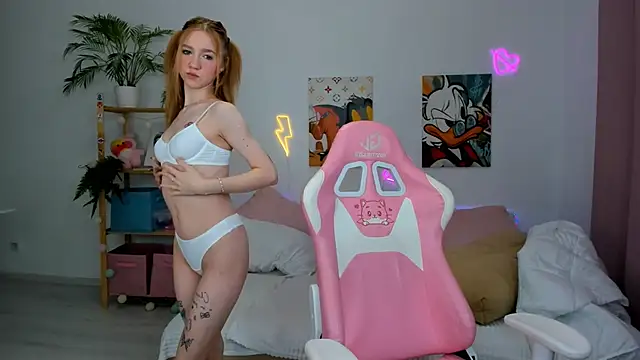 Ophelia Jay online show from February 22, 2026, 3:20 am