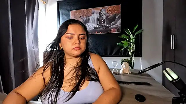 AzaraOnyx online show from July 12, 2026, 2:29 pm