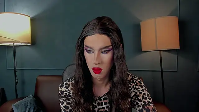 MadisonEsprit online show from February 21, 2026, 10:06 am