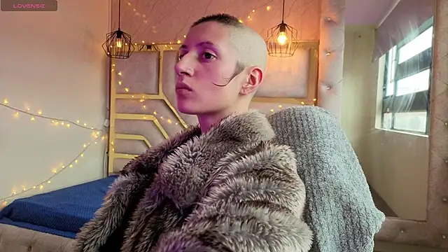 Fieramadame online show from April 11, 2026, 7:50 pm