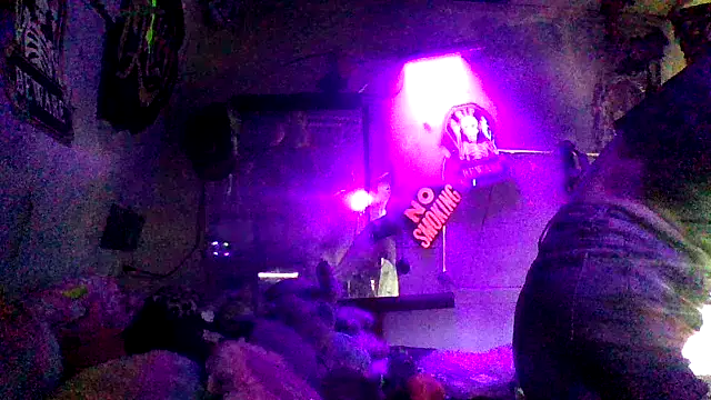 issyamazin online show from April 9, 2026, 6:58 pm