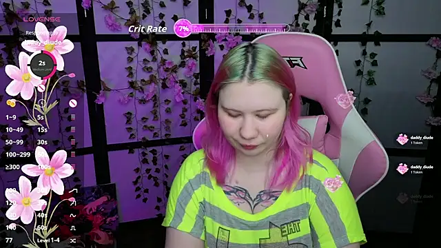 Snapshot of kitsune_little chatting on April 6, 2026, 8:32 pm kitsune little online show from April 6, 2026, 8:32 pm