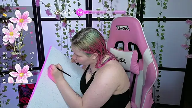 Snapshot of kitsune_little chatting on April 9, 2026, 12:33 pm kitsune little online show from April 9, 2026, 12:33 pm