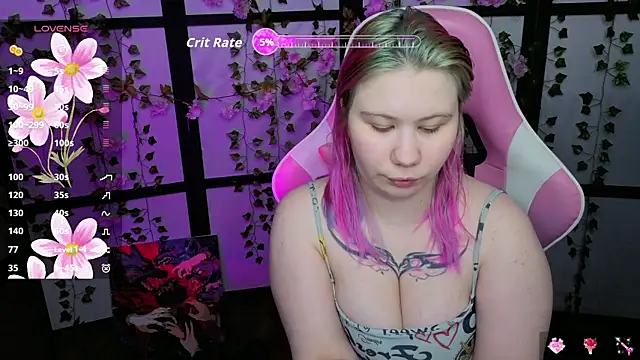 Snapshot of kitsune_little chatting on April 3, 2026, 6:25 pm kitsune little online show from April 3, 2026, 6:25 pm