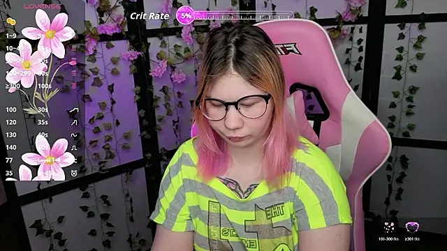 Snapshot of kitsune_little chatting on March 8, 2026, 8:56 pm kitsune little online show from March 8, 2026, 8:56 pm