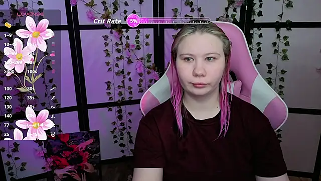 Snapshot of kitsune_little chatting on April 12, 2026, 7:22 am kitsune little online show from April 12, 2026, 7:22 am