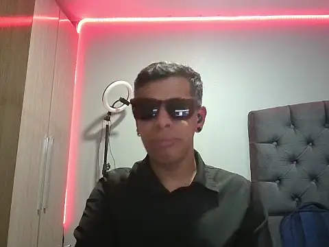 WILD BIGCOCK35 online show from February 24, 2026, 12:11 am