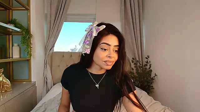 Pauline Clark online show from March 25, 2026, 8:41 pm