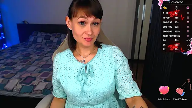 Mel Lovell  online show from April 17, 2026, 1:52 am