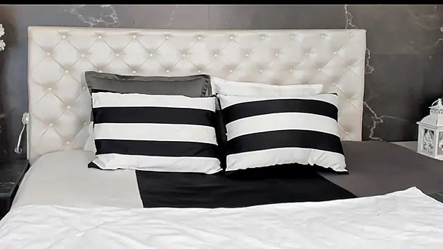 Snapshot of Samantha_Dupre chatting on February 18, 2026, 10:39 pm Samantha Dupre online show from February 18, 2026, 10:39 pm