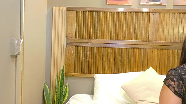 Snapshot of kaiawhite chatting on March 17, 2026, 8:12 pm kaiawhite online show from March 17, 2026, 8:12 pm