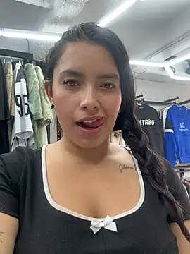 Miss Bella Flame online show from April 15, 2026, 7:58 pm