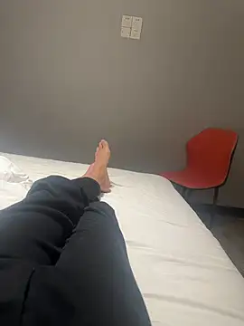 ainiyiwannianlidong online show from March 22, 2026, 2:07 pm