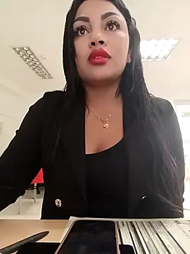 Snapshot of ValeriaVilla2 chatting on February 24, 2026, 2:07 pm ValeriaVilla2 online show from February 24, 2026, 2:07 pm