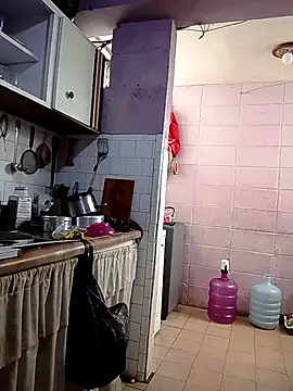 Victoria42 online show from April 20, 2026, 3:24 pm