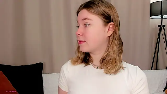 Snapshot of MaraaSwan chatting on February 22, 2026, 12:13 am MaraaSwan online show from February 22, 2026, 12:13 am