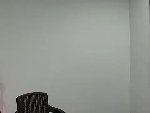 DollsKiara online show from April 13, 2026, 12:58 am