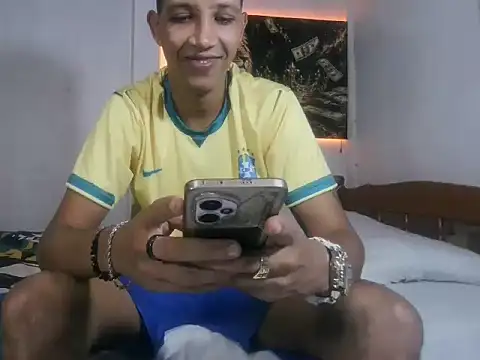 Snapshot of badboy_master chatting on June 20, 2026, 4:17 am badboy master online show from June 20, 2026, 4:17 am