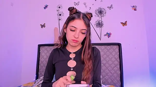 Sophie vega1 online show from April 4, 2026, 1:28 pm