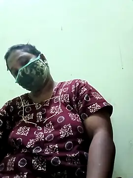 tamilkaviya431 online show from April 13, 2026, 11:31 pm