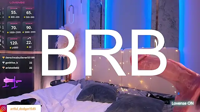 Snapshot of KittyRushh chatting on February 28, 2026, 3:33 pm KittyRushh online show from February 28, 2026, 3:33 pm