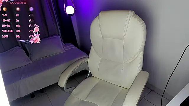 Irisbeel online show from February 17, 2026, 3:37 am