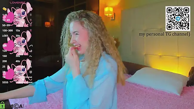 Snapshot of Linda__Bloom chatting on April 7, 2026, 1:07 am Linda Bloom online show from April 7, 2026, 1:07 am