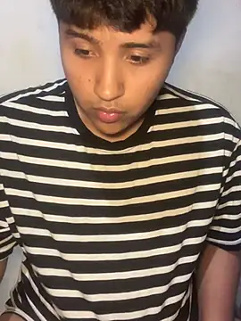 Snapshot of lalitopp chatting on February 20, 2026, 8:33 pm lalitopp online show from February 20, 2026, 8:33 pm