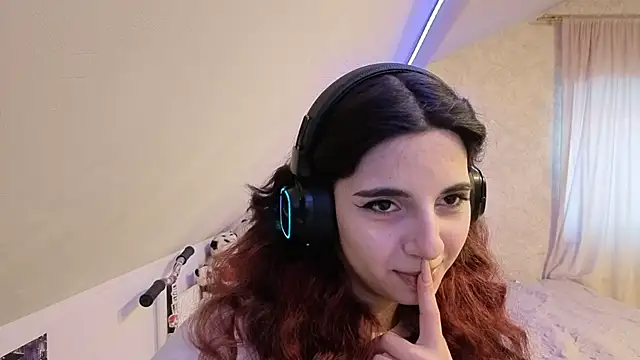 Snapshot of Blissmissataeses chatting on February 19, 2026, 11:18 am Blissmissataeses online show from February 19, 2026, 11:18 am