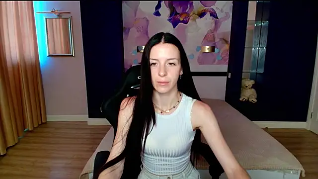 NoirDiva online show from June 29, 2026, 5:47 am