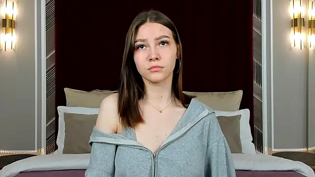 RebecaFields online show from April 18, 2026, 3:14 pm