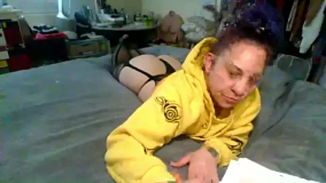 BrattyGirl2424 online show from March 16, 2026, 1:26 pm