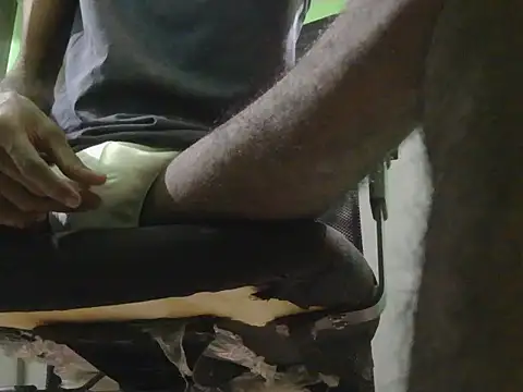 Snapshot of Sexyoreoslim34 chatting on February 15, 2026, 10:25 am Sexyoreoslim34 online show from February 15, 2026, 10:25 am