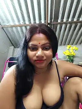 Snapshot of Kiya_6543 chatting on May 11, 2026, 12:01 am Kiya 6543 online show from May 11, 2026, 12:01 am