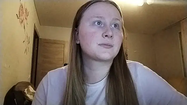AnikaLipps online show from July 27, 2026, 11:12 pm