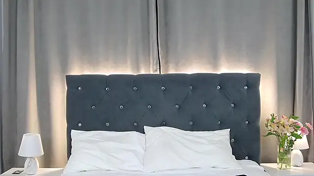 VikkyVonn online show from April 2, 2026, 12:45 pm