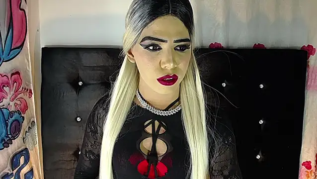 Kristal Queen01 online show from May 22, 2026, 5:49 am