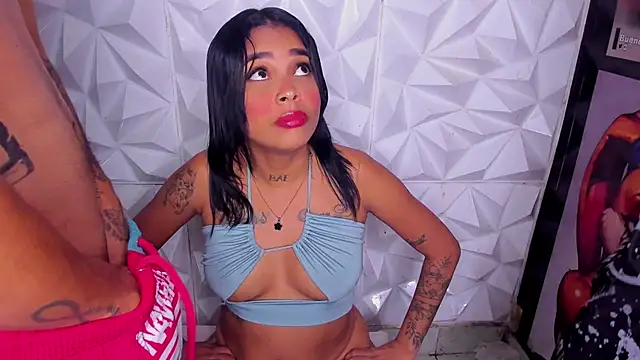 wild little bitch2026 x online show from March 31, 2026, 4:25 am