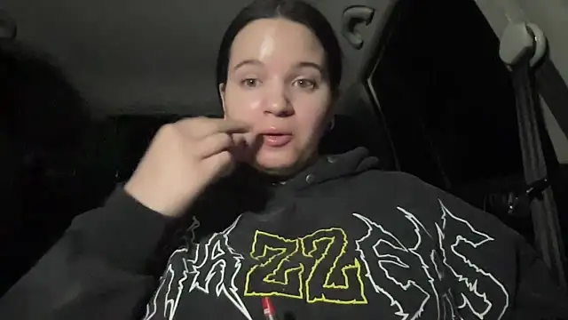 Snapshot of SoyOceanne chatting on April 8, 2026, 2:57 am SoyOceanne online show from April 8, 2026, 2:57 am