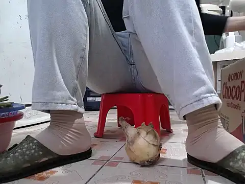 Snapshot of Maila88 chatting on February 18, 2026, 11:56 pm Maila88 online show from February 18, 2026, 11:56 pm