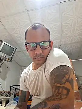 VictorAlvarez2026 online show from February 28, 2026, 8:19 pm