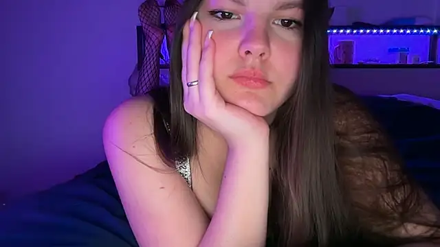 Snapshot of yourmila1 chatting on April 16, 2026, 11:07 pm yourmila1 online show from April 16, 2026, 11:07 pm