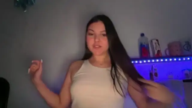 Snapshot of yourmila1 chatting on March 5, 2026, 10:27 pm yourmila1 online show from March 5, 2026, 10:27 pm