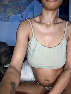 Snapshot of Cinnamonbunn chatting on March 11, 2026, 9:58 am Cinnamonbunn online show from March 11, 2026, 9:58 am