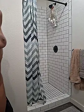 Snapshot of Cinnamonbunn chatting on March 5, 2026, 8:16 pm Cinnamonbunn online show from March 5, 2026, 8:16 pm