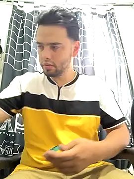 angel leon01 online show from February 19, 2026, 6:05 pm