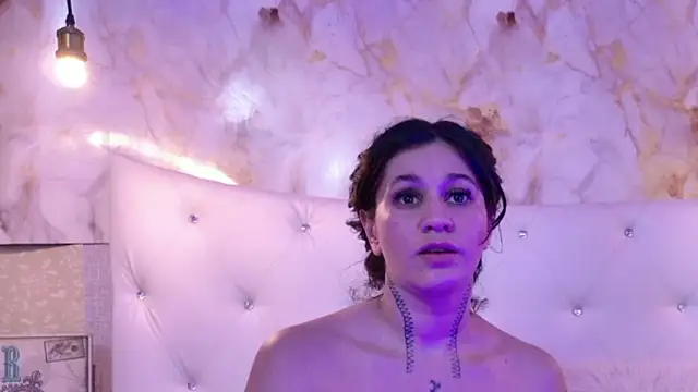 ABBYANDYILIRA online show from April 8, 2026, 10:22 pm