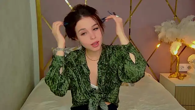 LanaLedger online show from March 6, 2026, 10:54 am